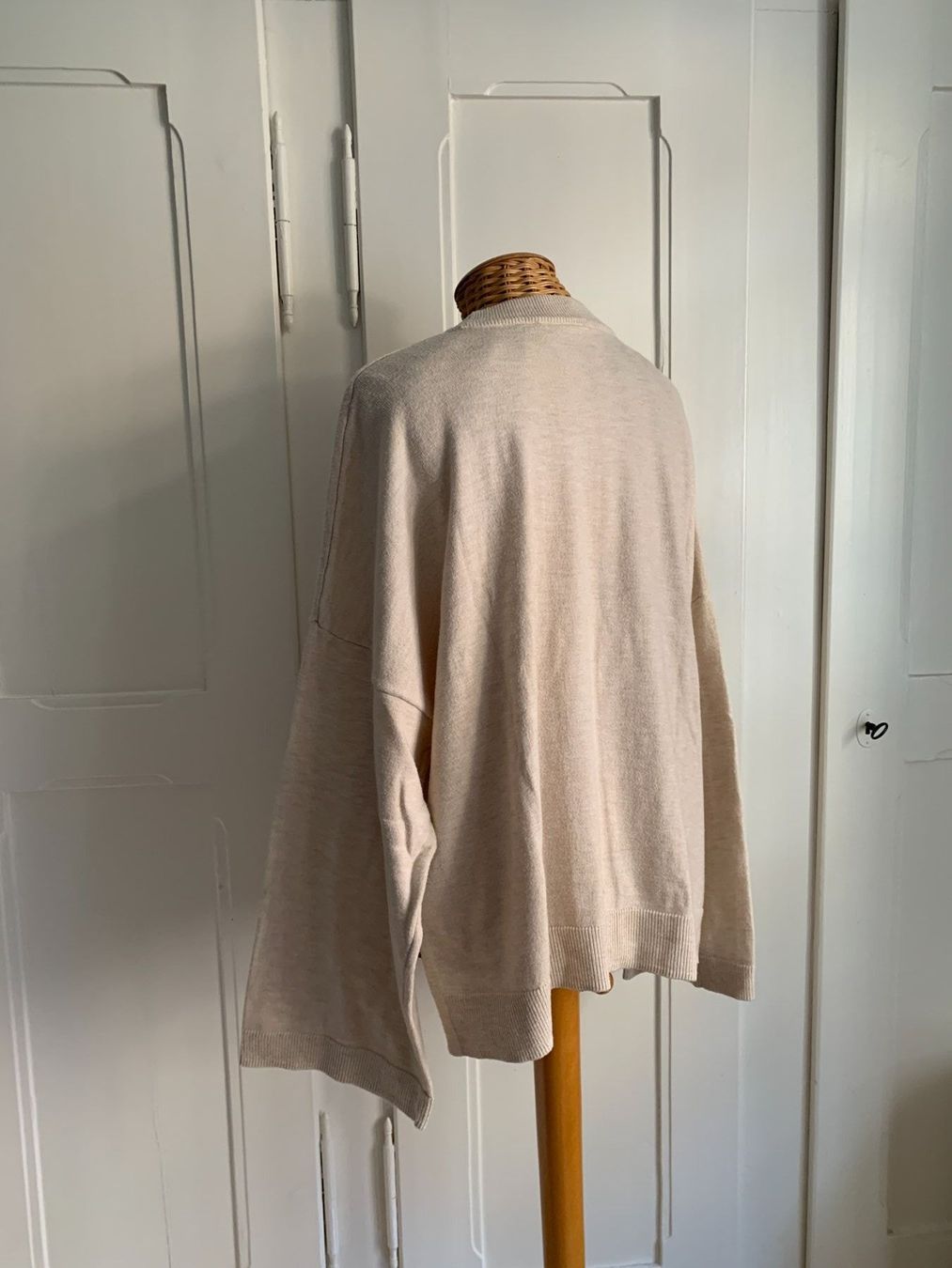 Maglioni & Felpe: Feinstrick Pullover beige oversized - L – Usato da Zürich venduto da Diazaio 3