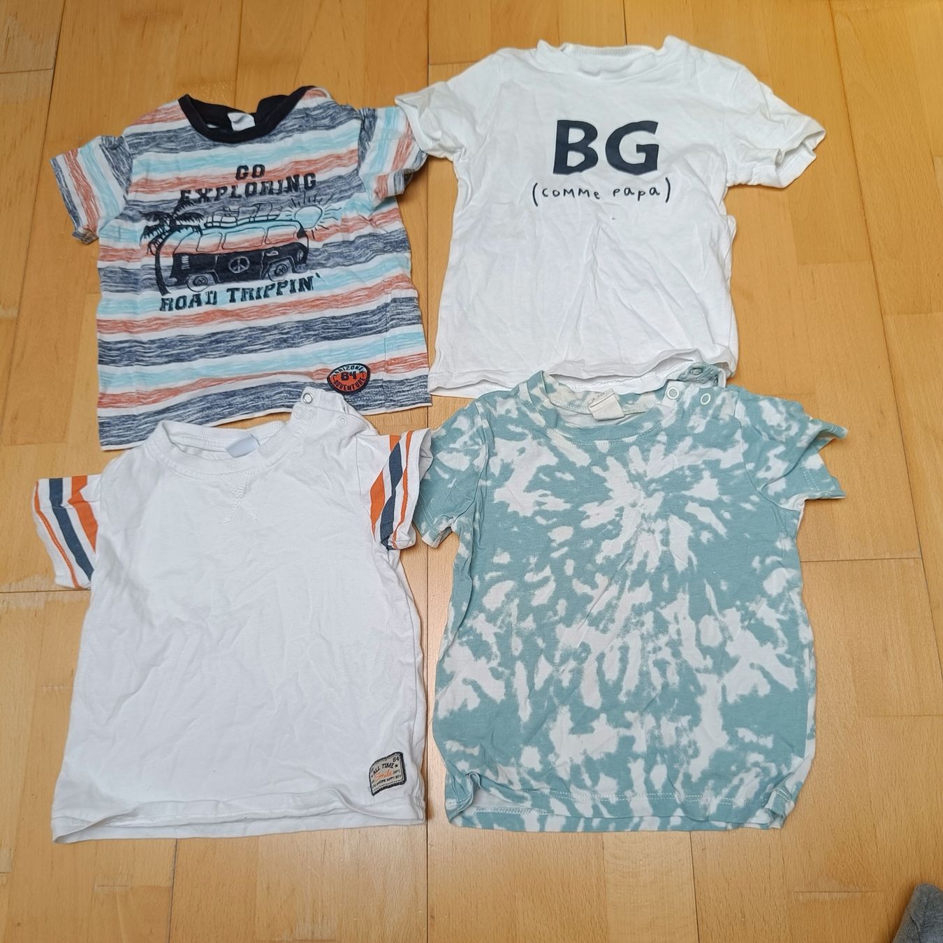 Camicie, T-shirt & Polo: T-Shirt Grösse 80 – Usato da Jaberg venduto da urig17.