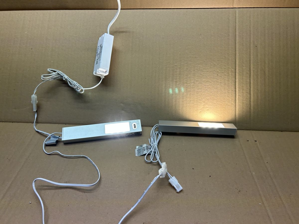 Lampade: LED  Set, neuwertig, inkl. Trafo. Bewegungssensor – Nuovo (secondo la descrizione) da Ibach venduto da heifla 2