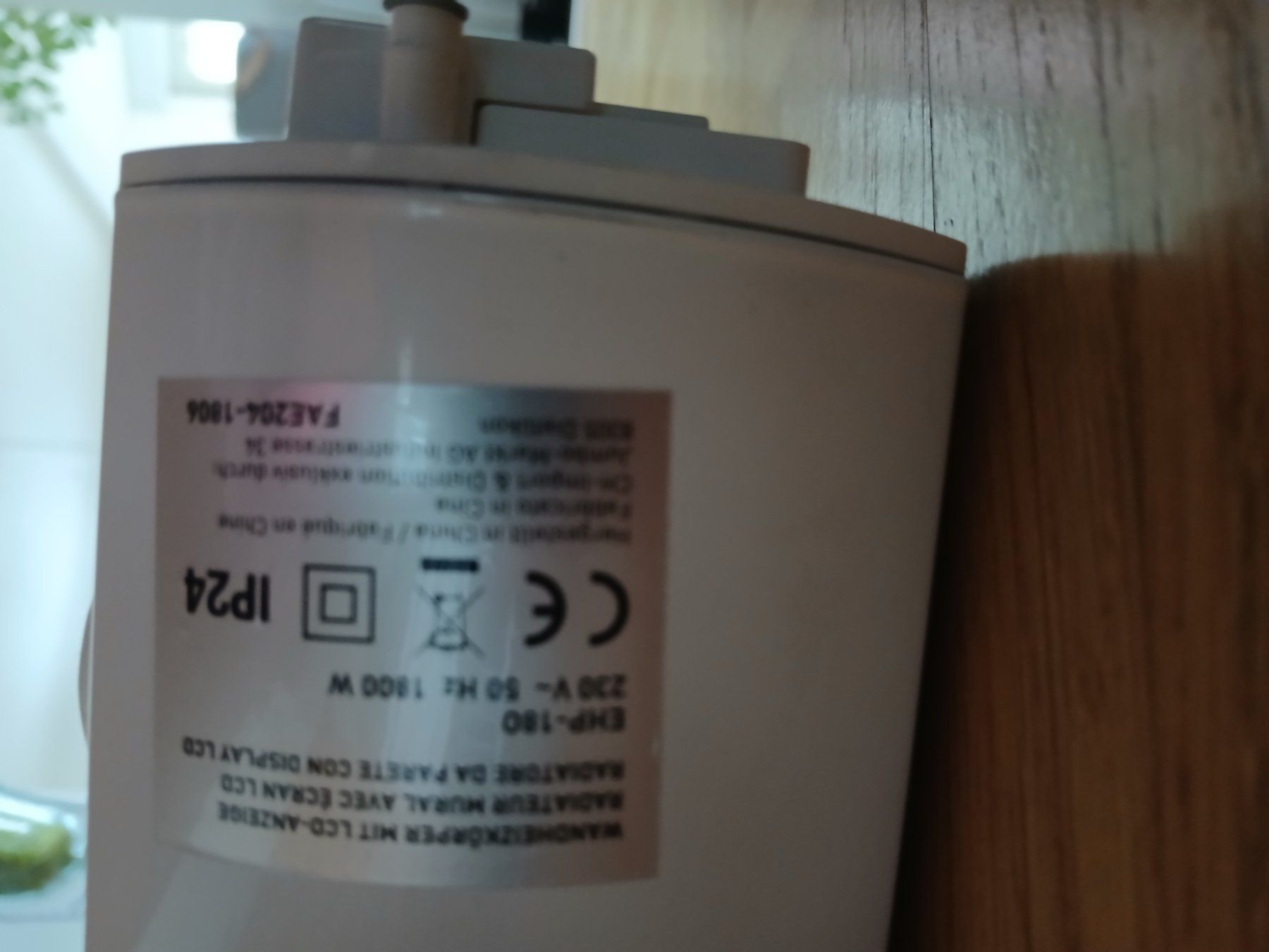 Radiatori: Wand Radiator Elektro 220V – Usato da Recherswil venduto da guschti1969 3