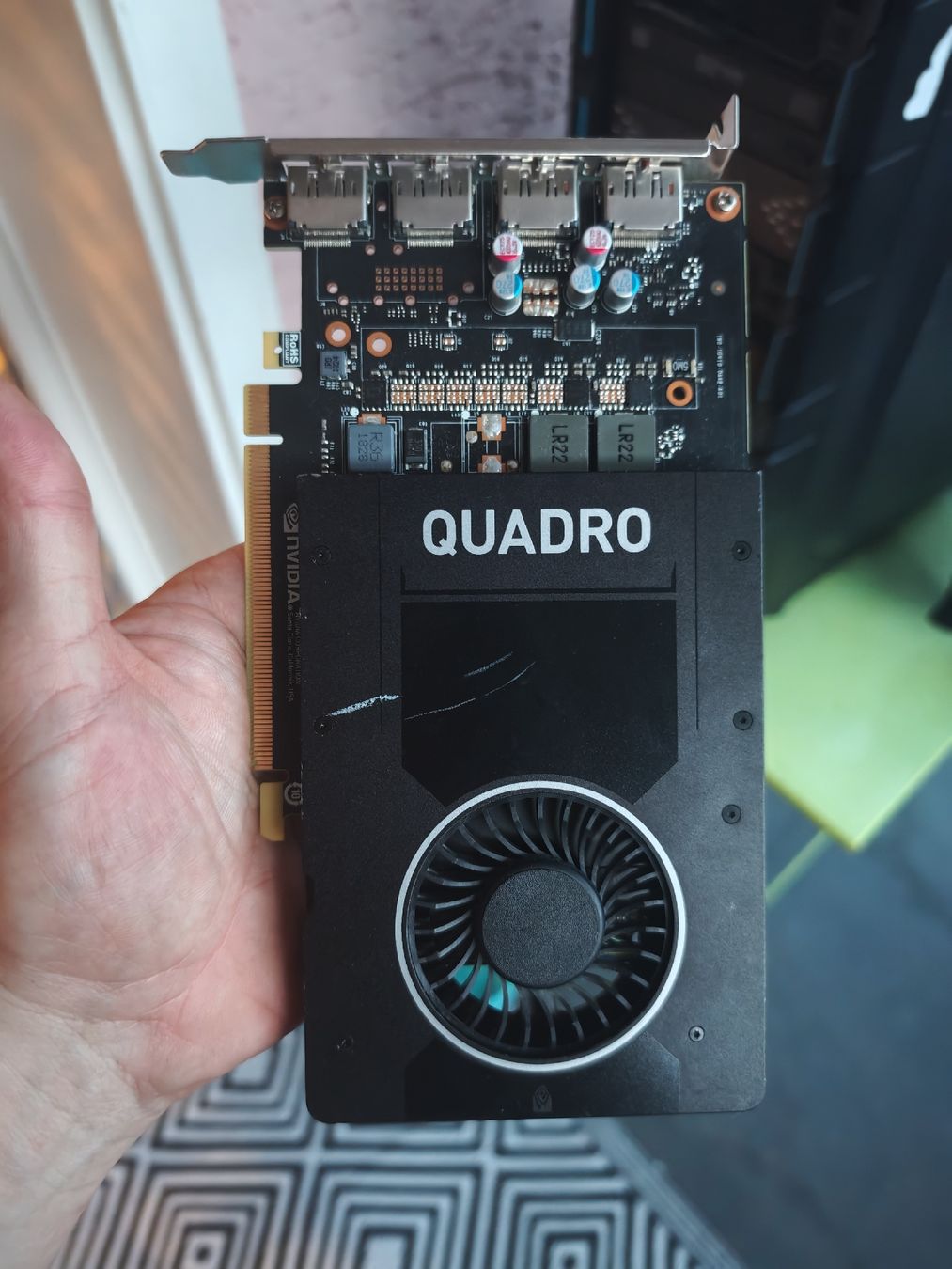 Nvidia Cartes graphiques: Nvidia Quattro P2000 5gb – D'occasion à Sarnen par Laut_musik