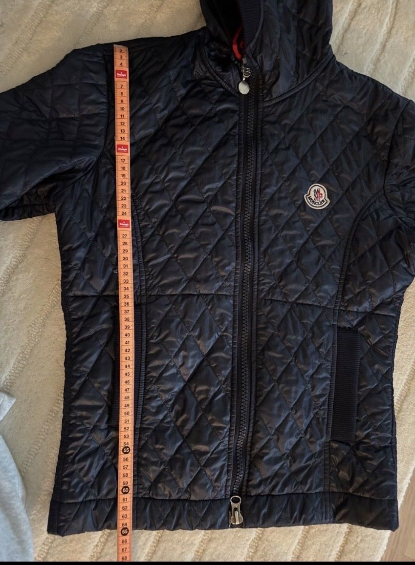 Moncler Jacken: Moncler Jacke – Gebraucht aus Grabs von living-glow 5