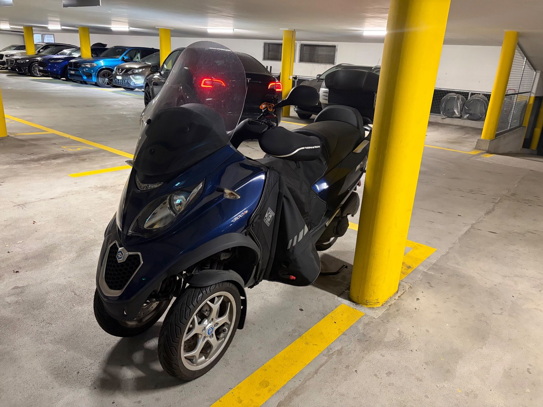 Piaggio A tre ruote: Piaggio MP3 300cc LT ABS – Usato da Adliswil venduto da aleinzola 1
