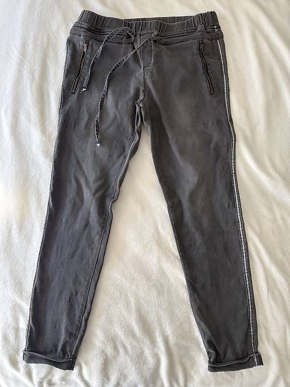 Hosen: Pantalon gris – Gebraucht aus Sion von ENKLR