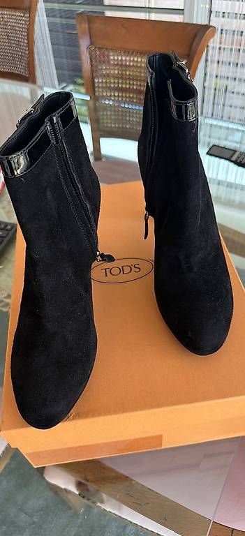 Scarpe da donna: Tod's  Stivaletti  – Nuovo e nell'imballaggio originale da Paradiso venduto da ann_wn8j 1