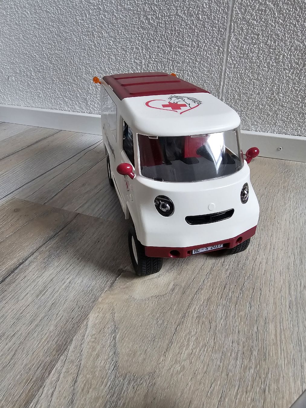 Schleich Spielzeuge: Schleich mobile Tierärztin – Gebraucht aus Bätterkinden von Pescelino 2