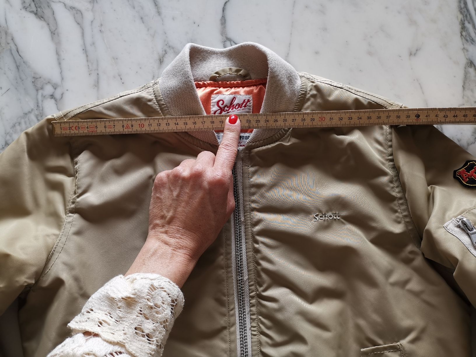 Schott Giacche: Schott Bomberjacke – Usato da Uerikon venduto da pink_flamingo 4