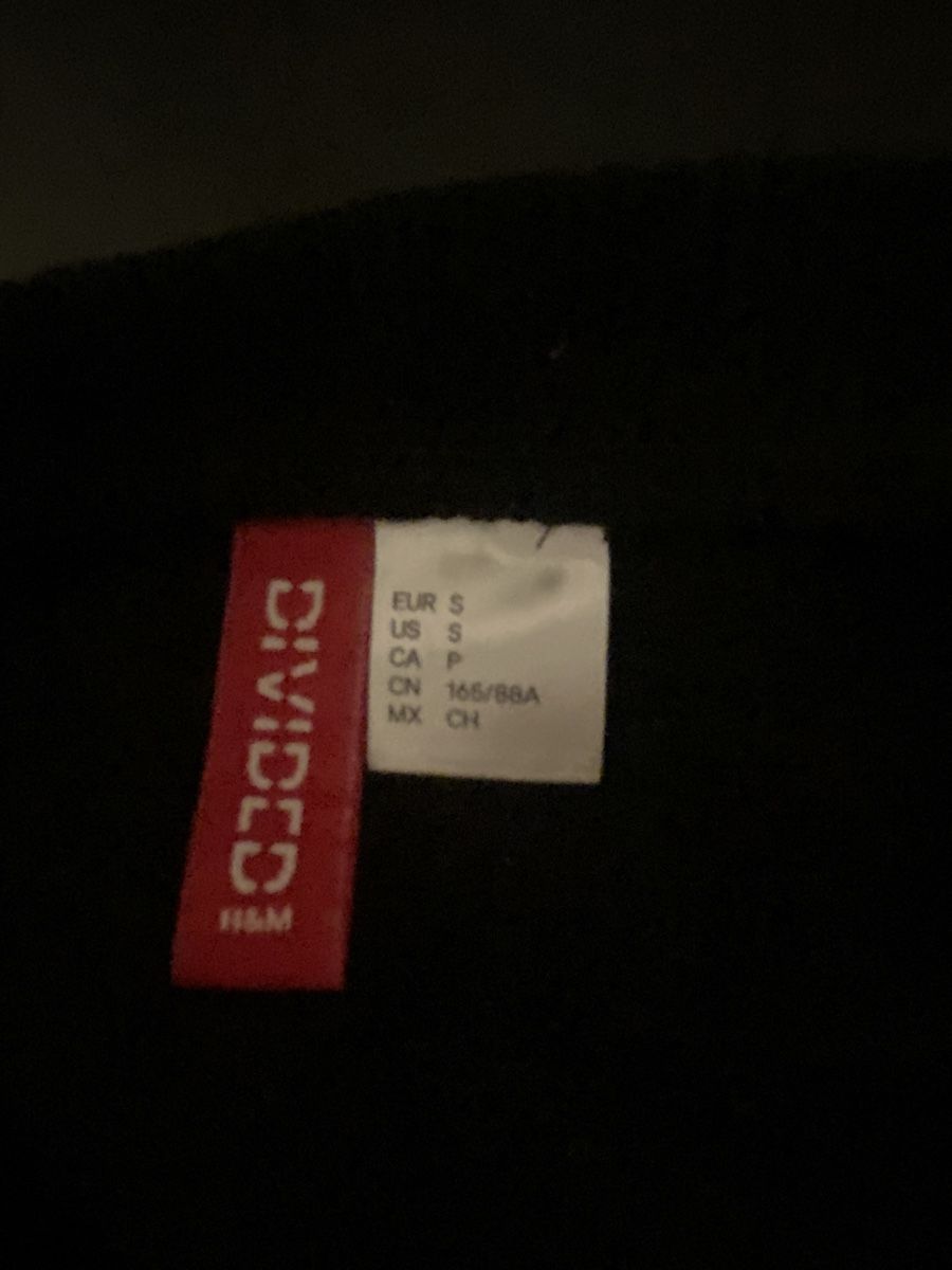 H&M Maglioni & Felpe: Pullover kurz H&M Gr S mit Druck – Usato da Schönenberg ZH venduto da Pfupfli1 3