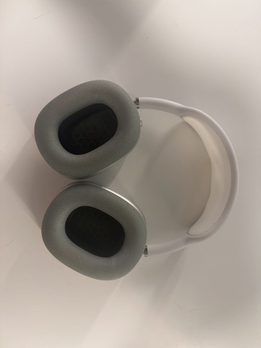 Apple Cuffie: Apple AirPods Max (Lightning) Silber – Usato da Muttenz venduto da sandrasbubble 2