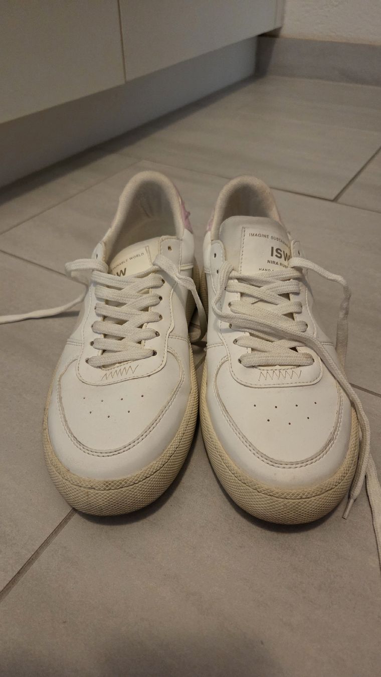 Scarpe da donna: 2 paar Damensneaker – Usato da Neuenhof venduto da bike_ninja