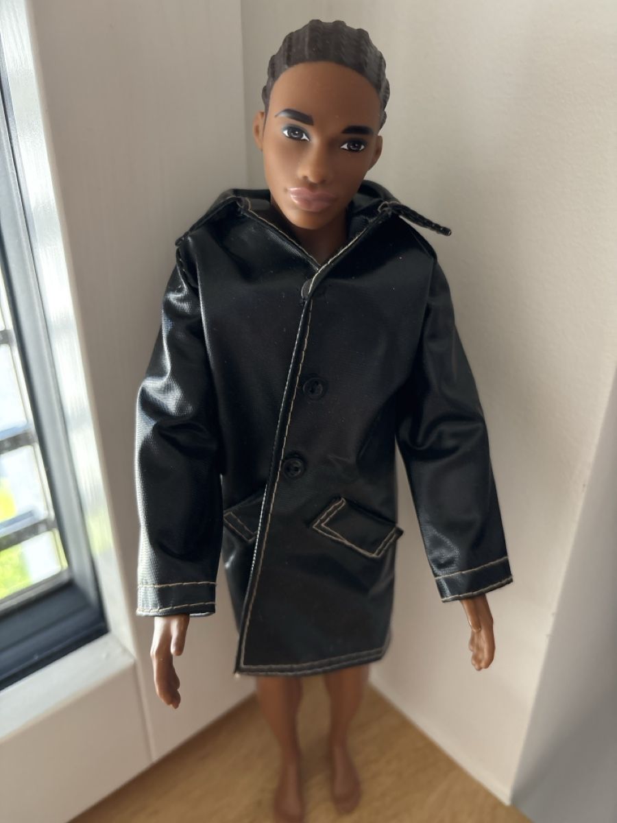 Bambole: Barbie Ken mit Mantel – Usato da Zürich venduto da venusandmars 1