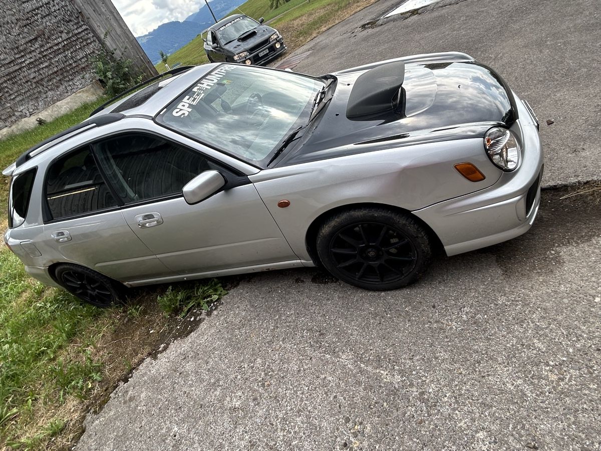 Subaru Autos: Subaru Impreza 2.0 turbo – Gebraucht aus Kaltbrunn von Davidhegner0 5