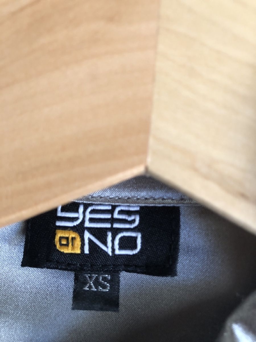 Yes Or No Blusen: Bluse von Yes or no Gr. XS – Gebraucht aus Balsthal von Katzenfan99 2