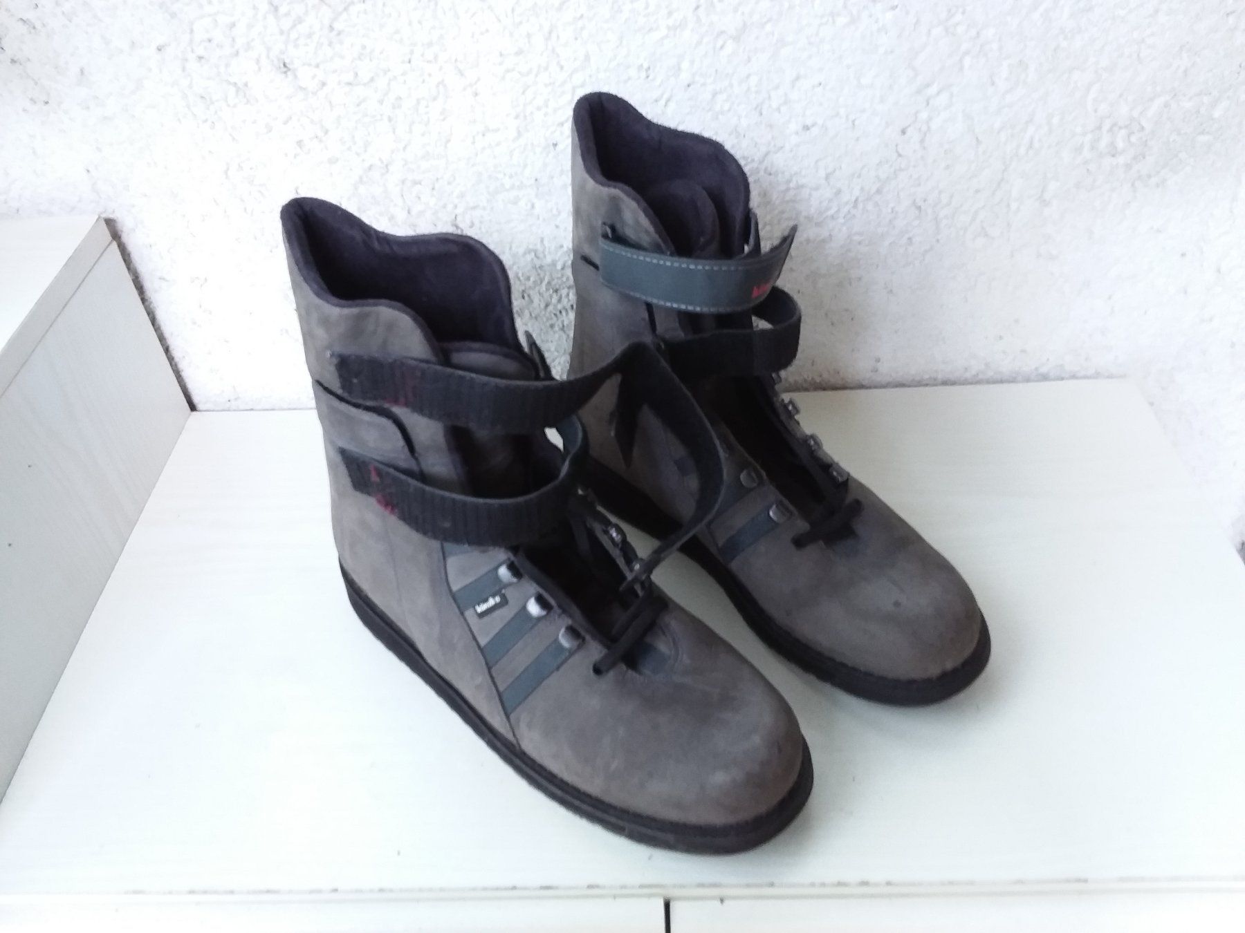 Künzli Scarpe da uomo: Künzli Freizeit oder WandeschuheGrössse 42-43 – Usato da Baden venduto da Katzenbaum27 1