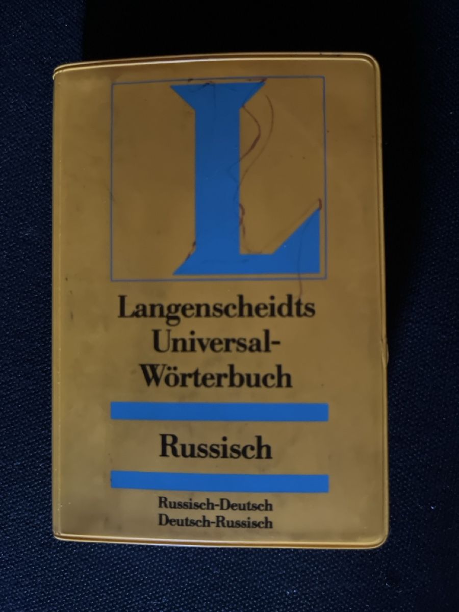 Libri: Langenscheidts Universal Wörterbuch Russisch-Deutsch – Usato da Giswil venduto da Nistsigi