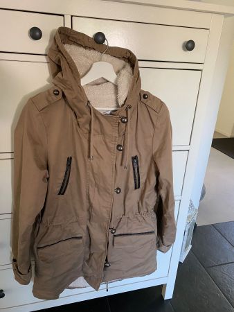Calvin Klein Winterjacke hellbraun mit Kapuze Gr S gefütter