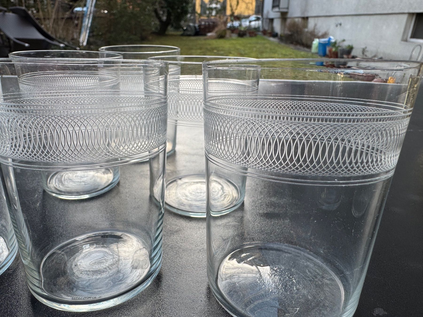Set di piatti: Art Deco Tee Gläser, handgeschilffen,  in Messing Haltern – Usato da Zürich venduto da Husopaska 3