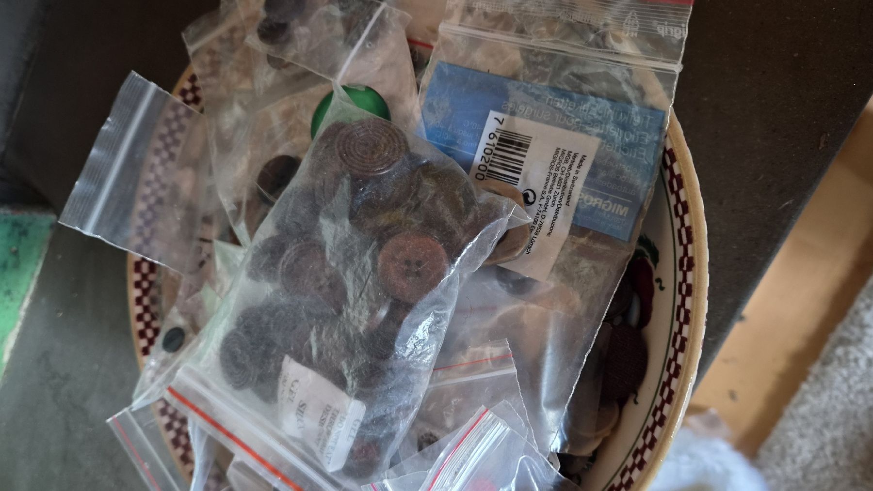 Boutons: Knöpfe Sammlung  – Neuf (Voir description) à Kölliken par Upcycling-by-Mc-TAM 5