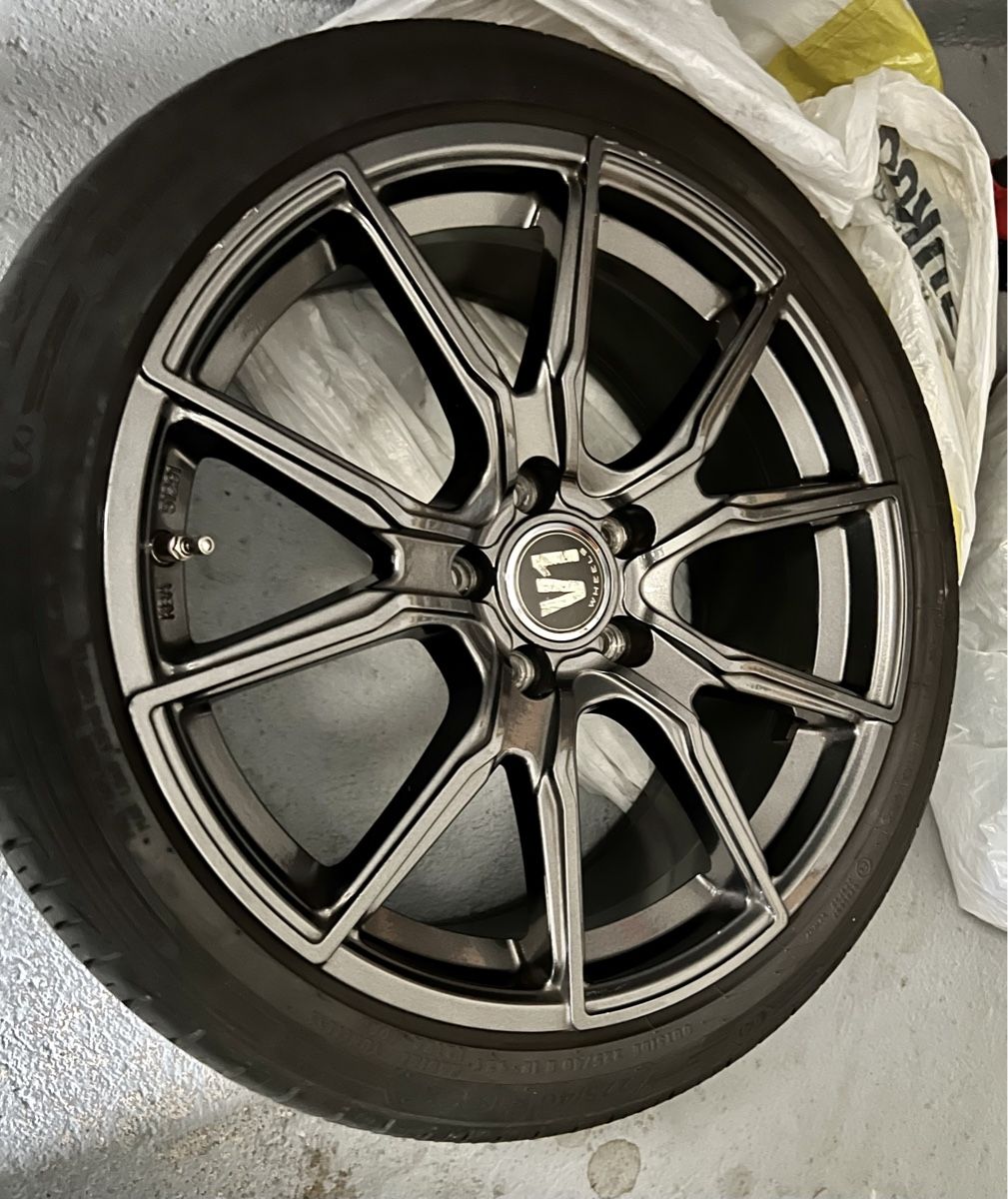 VW Automobili: VW Golf R32 – Usato da Thun venduto da yul_l572 9