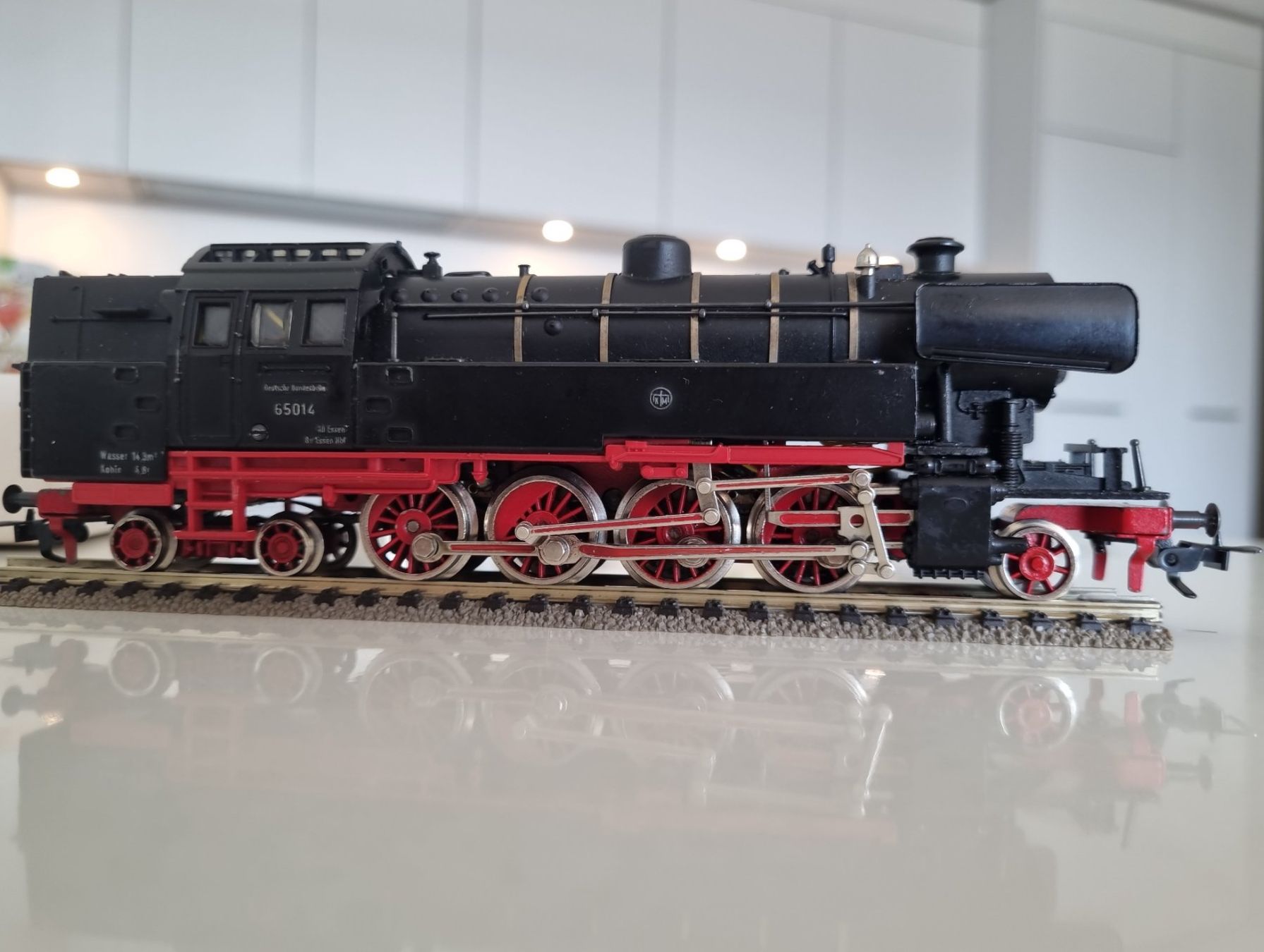 Fleischmann Modellini di ferrovie: Fleischmann DB BR65 Dampflok H0 in OVP – Usato da Zürich venduto da nibadi 8