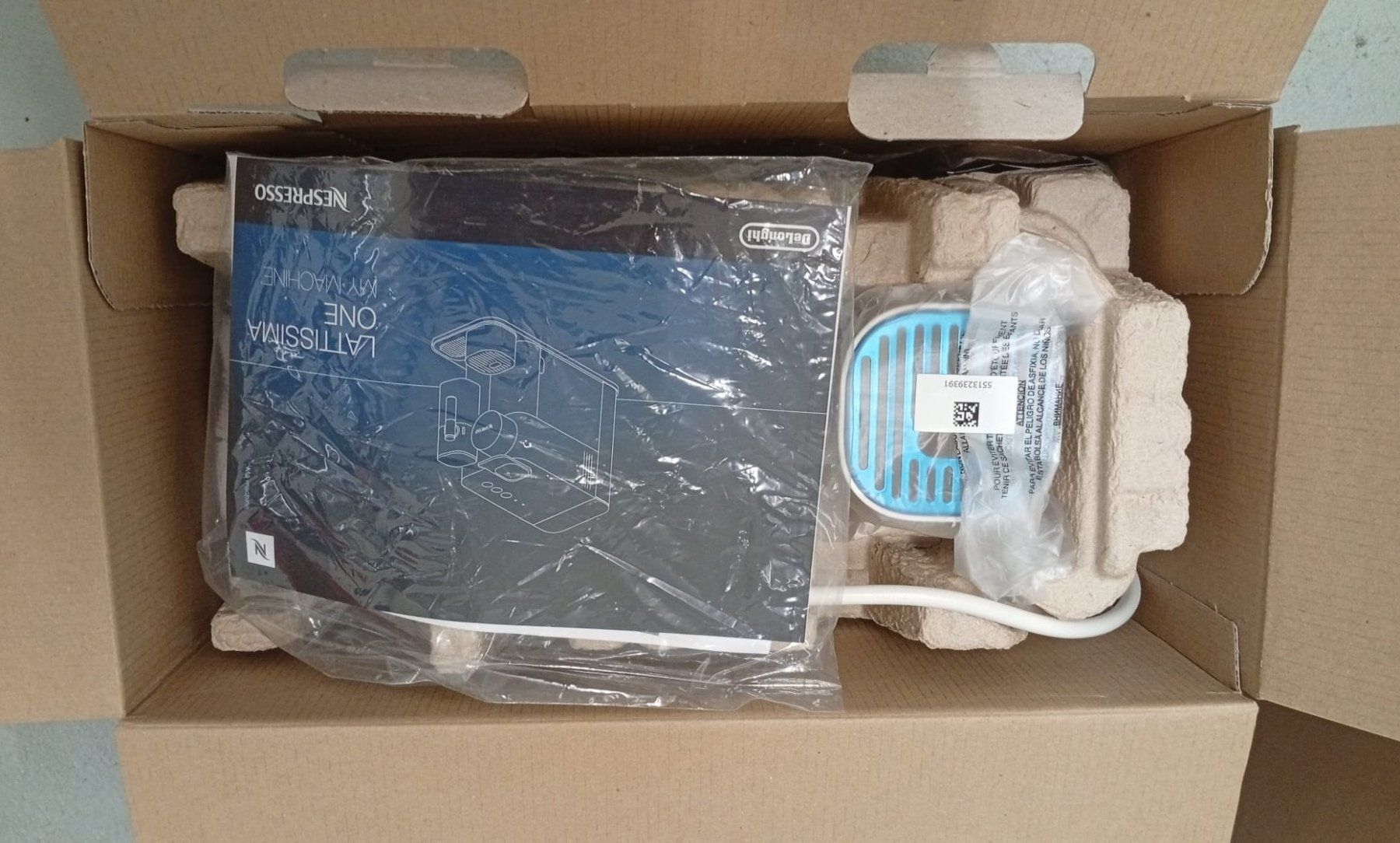 De'Longhi Kaffeemaschinen & Espressomaschinen: NESPRESSO Latissima one – Neu und originalverpackt aus Benken SG von gir_2k8d 2
