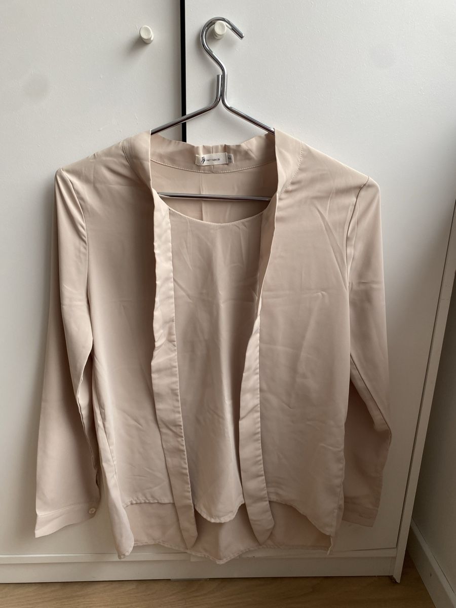Blusen: Blouse – Neu (gemäss Beschreibung) aus Thalwil von zhe_69pd