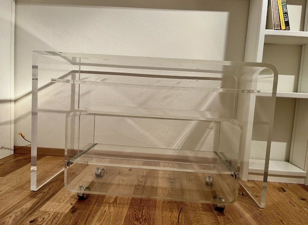 Schreibtische: Plexiglas Schreibtisch – Gebraucht aus Zürich von mm2_j7yd