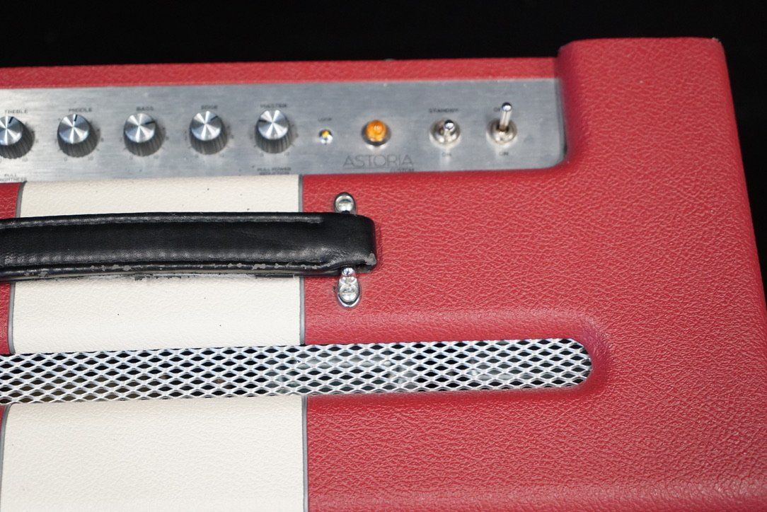 Marshall Amplificatori: Marshall Astoria Custom Handwired Combo Vintage Red – Usato da Ortschwaben venduto da Musictrade 3