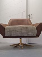 Dreh-/Loungesessel, goldener Metallfuss, Vintagestyle