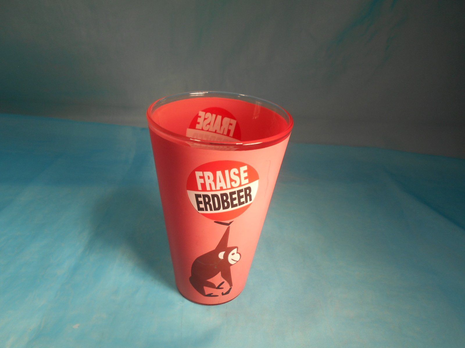 Migros Gläser: Trinkglas, Erdbeer Eis, Affe, MIGROS – Neu (gemäss Beschreibung) aus Bellach von JingleCherry 1