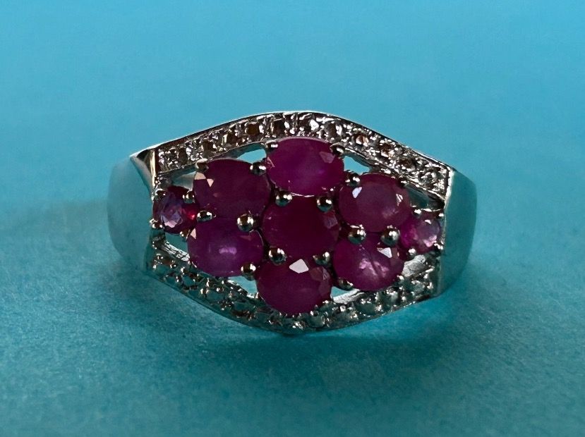 Anelli: Silberring Himbeere Spinel und Brillanten echt (53) – Usato da Dittingen venduto da Bijoubelle 8