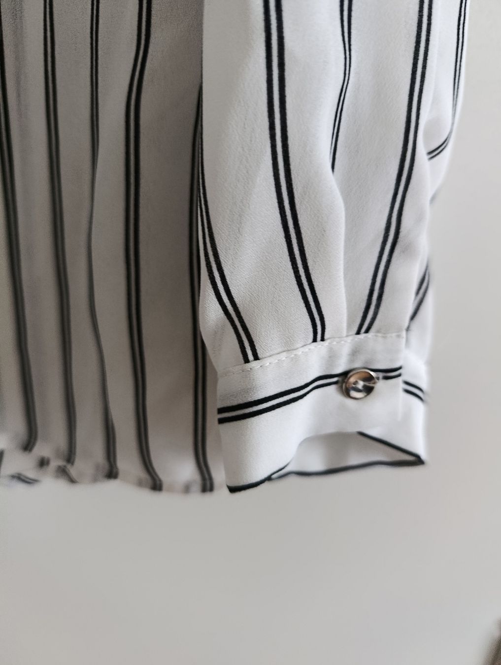 Camicette: Bluse Gr.S Chicorée weiss mit schwarzen Streifen – Usato da Bellach venduto da TORA4 1