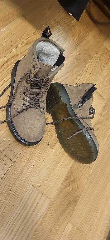 Scarpe da uomo: Dr. Martens gefüttert Grösse 30 – Usato da Aarburg venduto da vere86