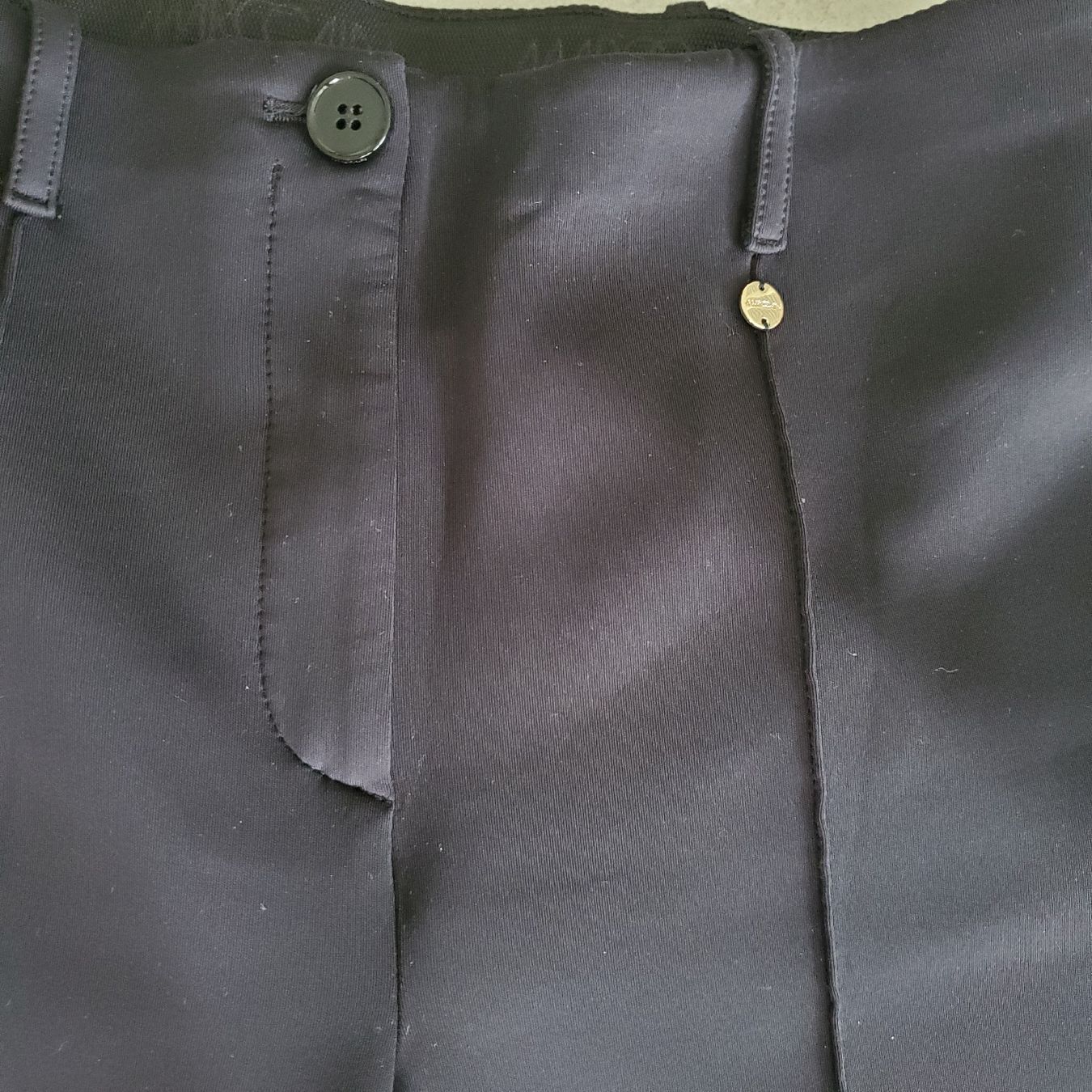Marc Cain Pantaloni: Marccain Hose Gr. N3 schwarz – Usato da Engelburg venduto da Pascel 4