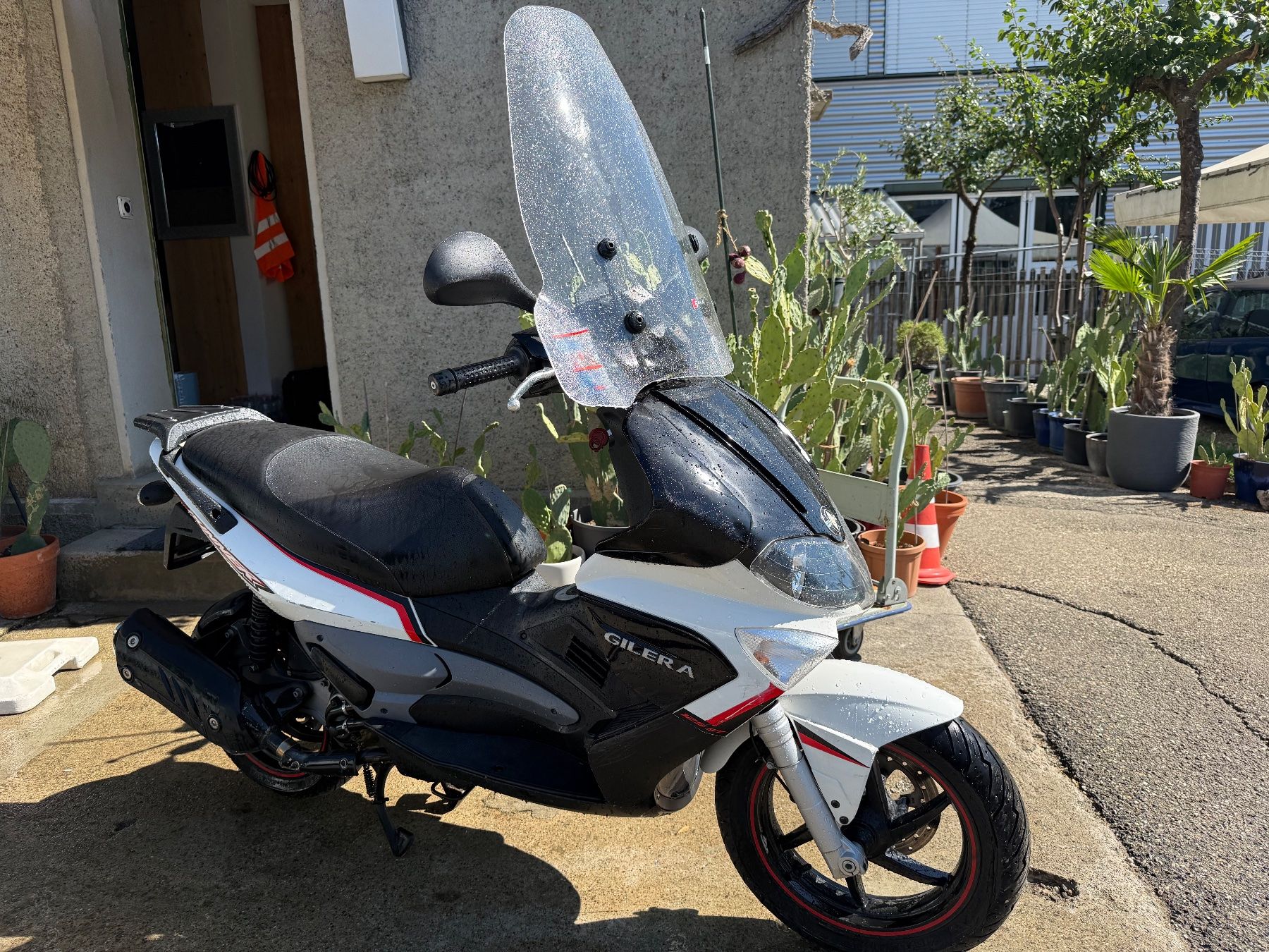 Gilera Scooter: Gilera Runner 125 ST mit MFK 7.2025 – Usato da Aarburg venduto da Ricardolager