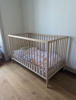 Babybett aus Buche, 1.- !