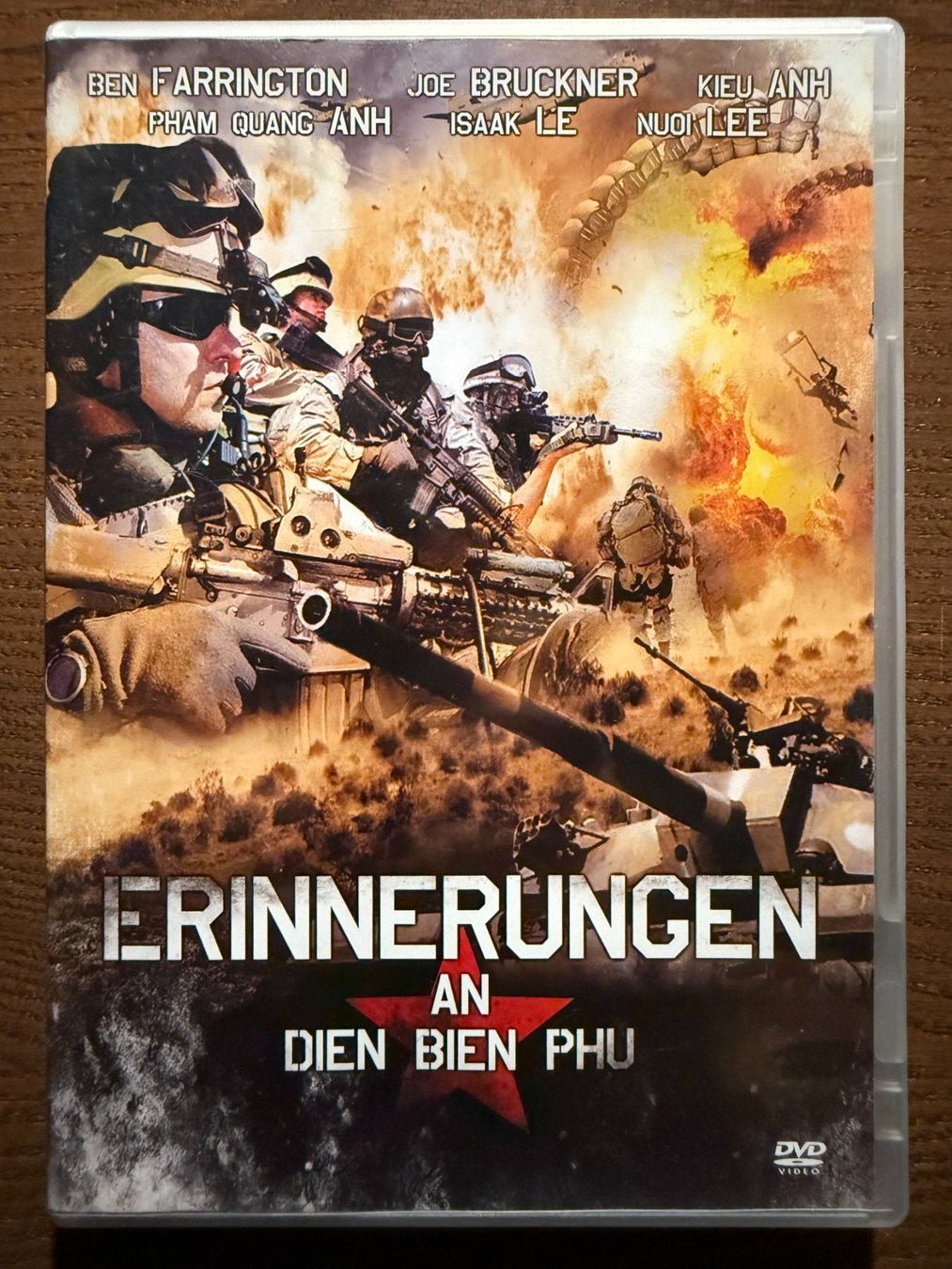 Tutti i DVDs: Erinnerungen an Dien Bien Phu – Usato da Zürich venduto da FilmFreunde
