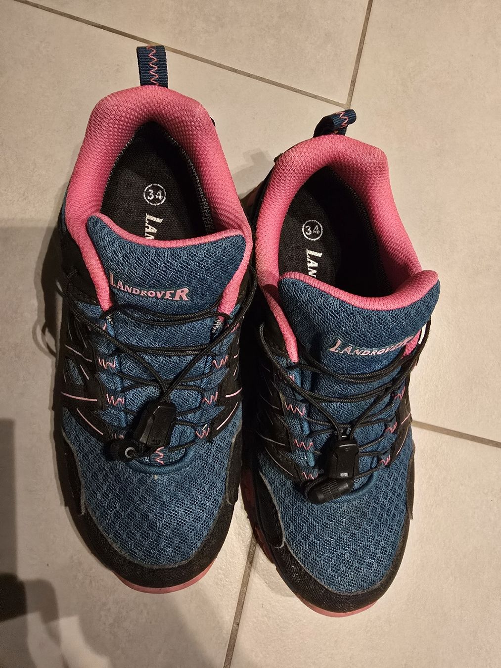 Scarpe per ragazze: Schuhe Gr 34 – Usato da Lostorf venduto da Venice16 2