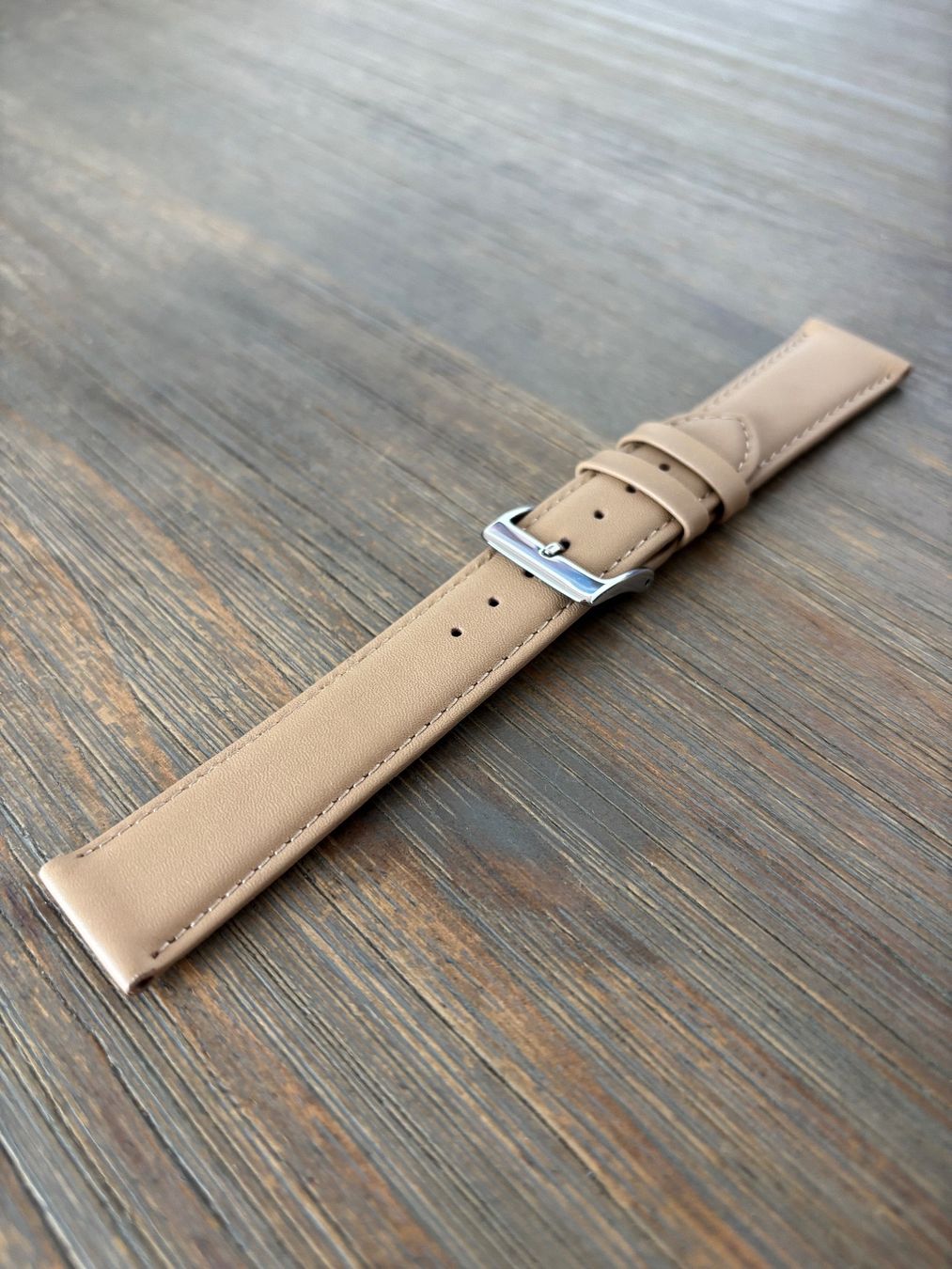 Bracciali & Braccialetti: Leder Uhrenarmband beige 20mm – Nuovo e nell'imballaggio originale da Yverdon-les-Bains venduto da Albinug