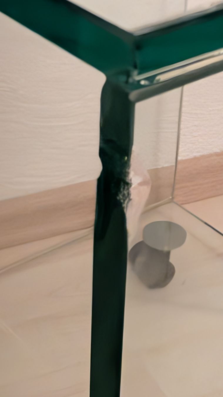 Meubles TV: Beistelltisch aus Glas – D'occasion à Gümligen par Arupam 3