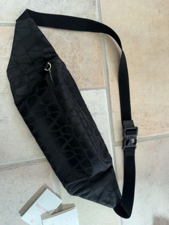 Valentino Garavani Gürteltasche - NEU