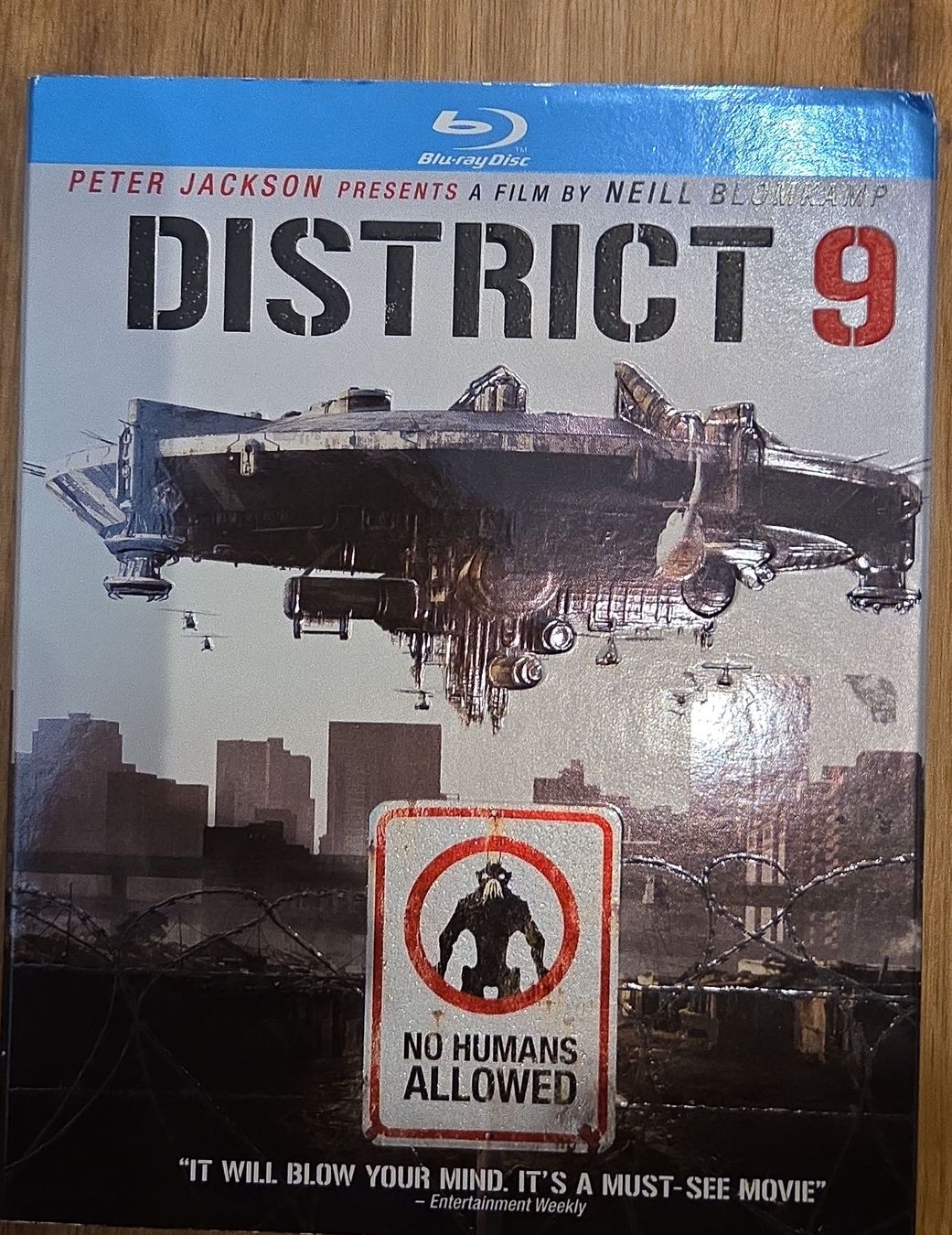 Tutti i DVDs: District 9 - Blu-ray - Sci-fi Action – Usato da Fehraltorf venduto da mugr01