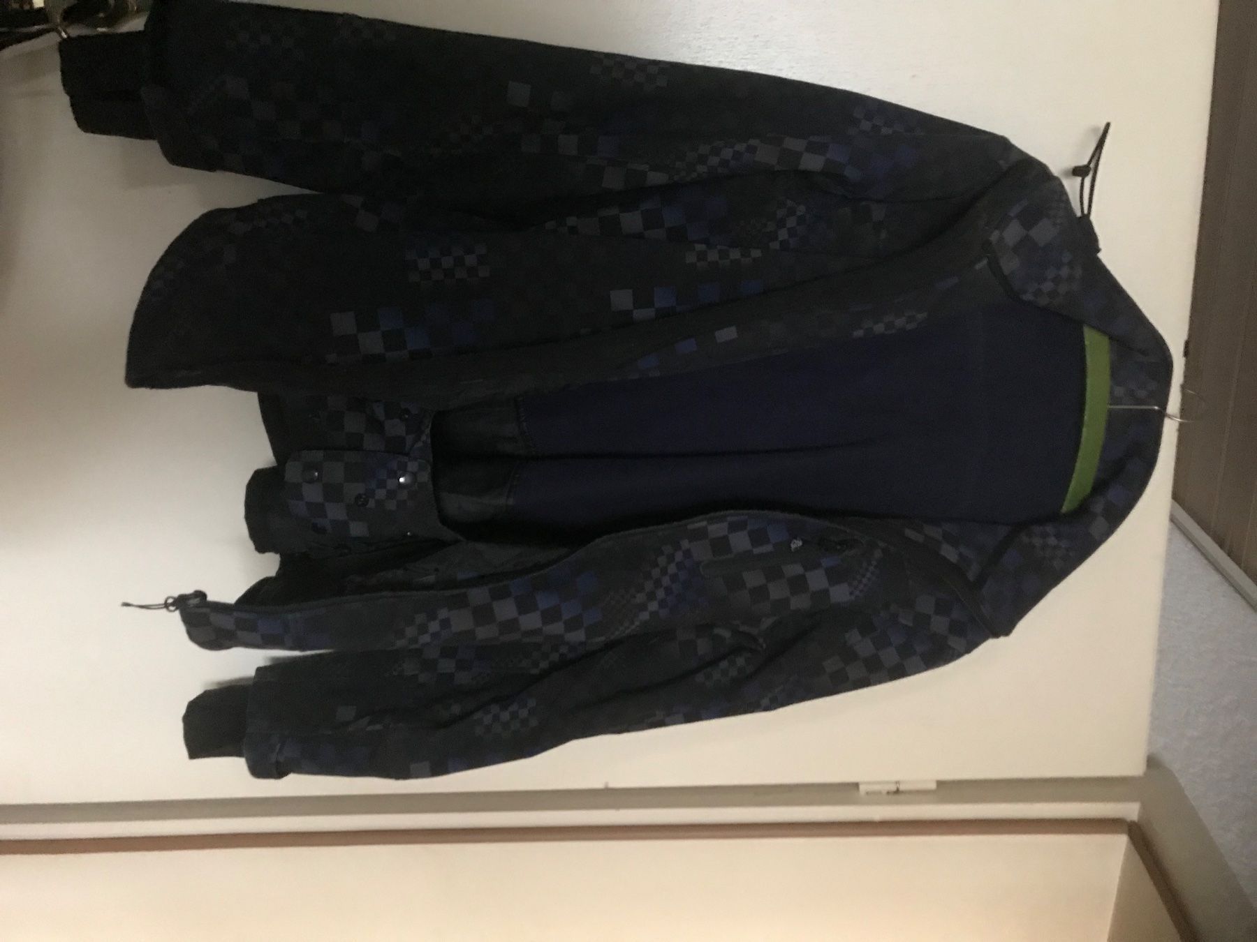 Jacken: Jacke – Gebraucht aus Gretzenbach von Cantate 2
