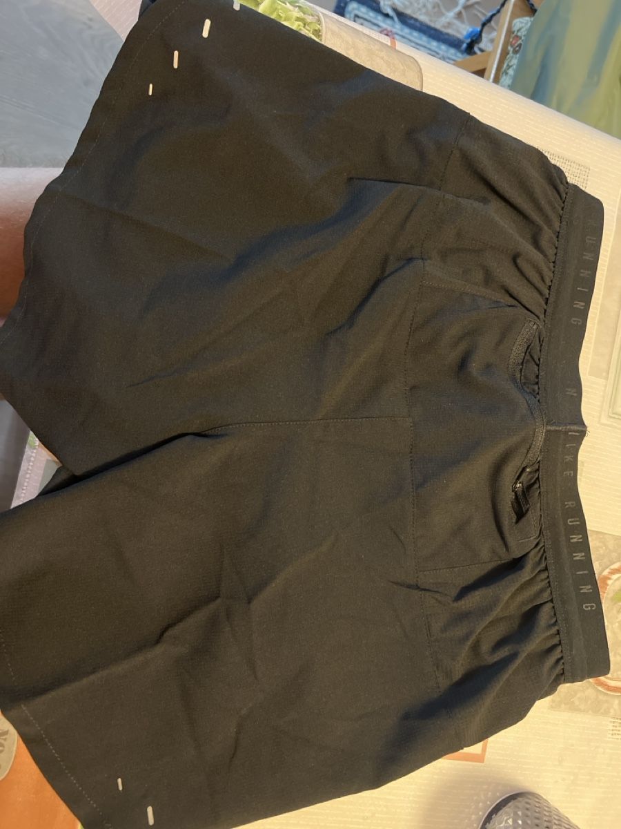 Nike Hosen: nike running small men unbenutzt zu klein – Neu (gemäss Beschreibung) aus Thalwil von florinski1990 2