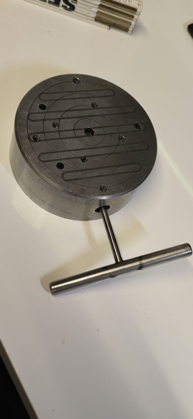 Calamite: Eclipse Permanent Magnet Chuk – Usato da Weiningen ZH venduto da ped_fbx2
