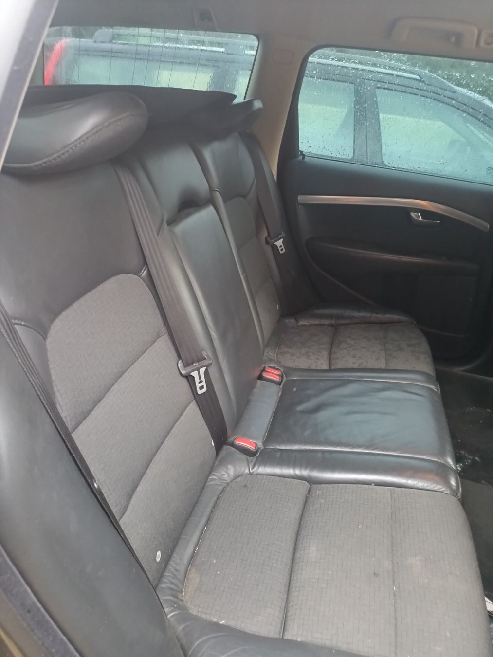 Volvo Automobili: Volvo V70 III D5 – Usato da Biel/Bienne venduto da Deutz6206A 8