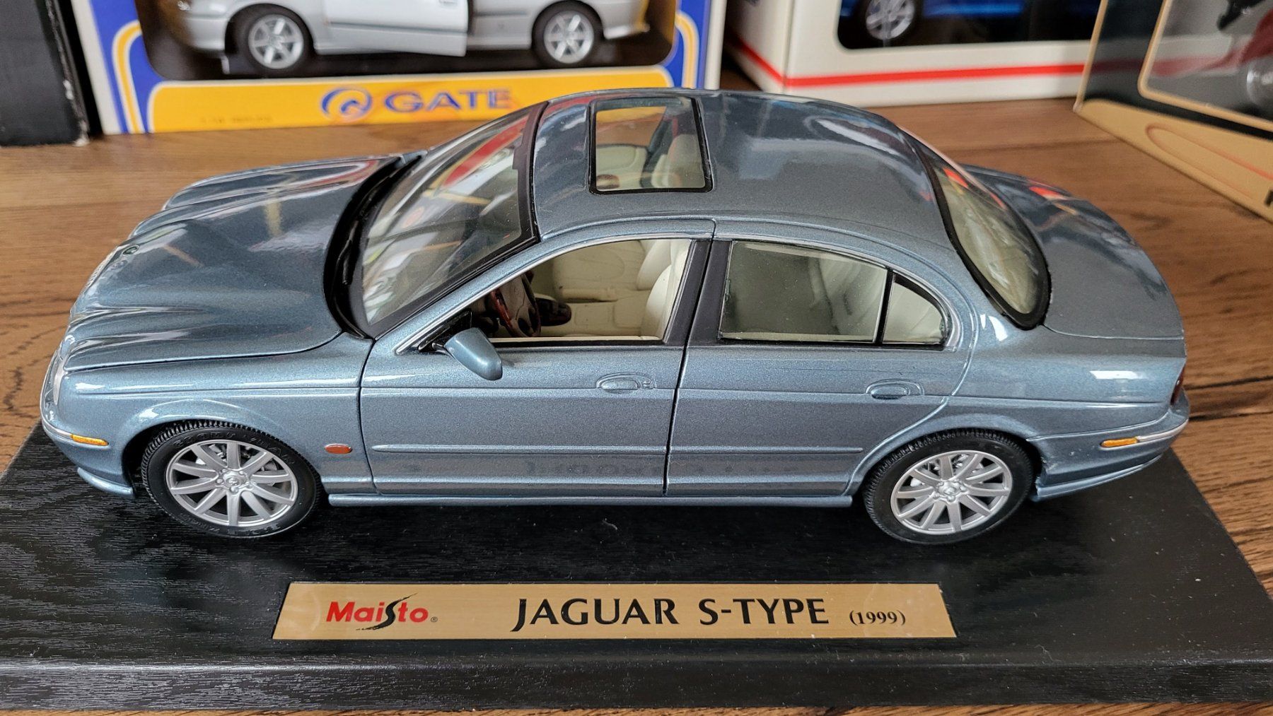 Maisto Voitures modèles: Jaguar S-Type 1999 1:18 Maisto – D'occasion à Rothrist par Juana5