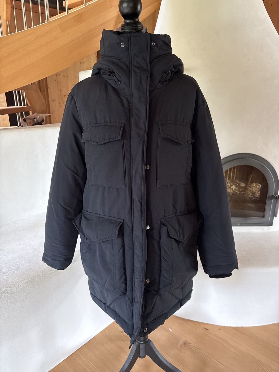H&M Giacche: Oversize Winterjacke dunkelblau. S – Usato da Môtier (Vully) venduto da Iljos
