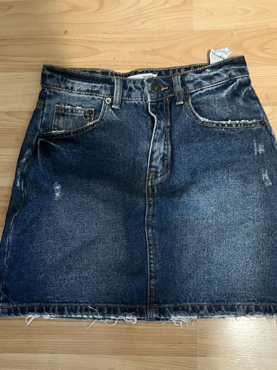 Stradivarius Gonne: Jupe en jean Stradivarius taille 34 – Nuovo (secondo la descrizione) da Biel/Bienne venduto da glaewynnshop