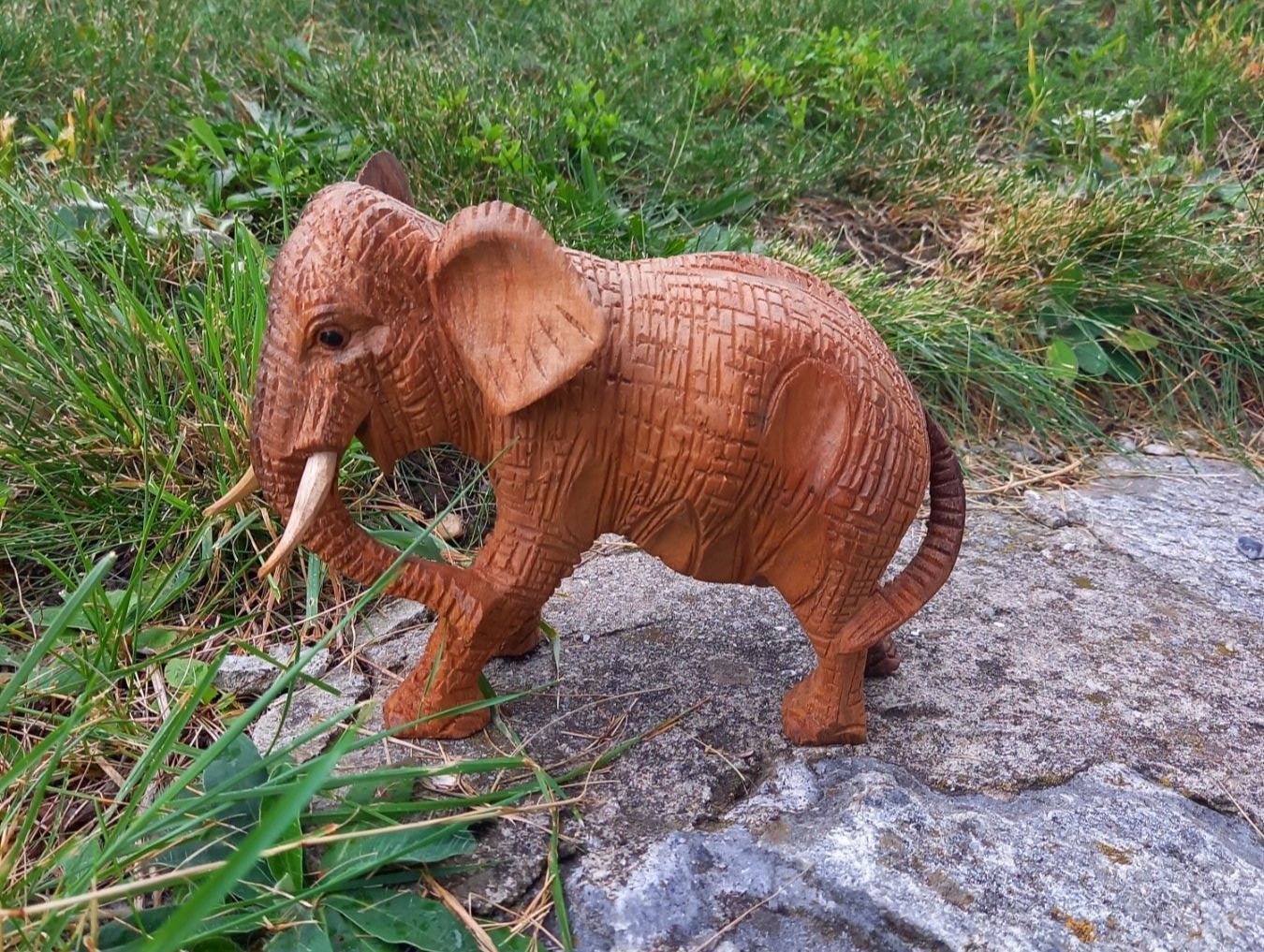 Xilografie: kleiner Elefant aus Holz – Nuovo e nell'imballaggio originale da Domat-ems venduto da Gr8wood 2